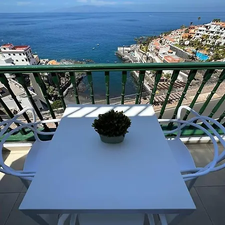 300 - With Great Sea Views * Puerto de Santiago (Tenerife)